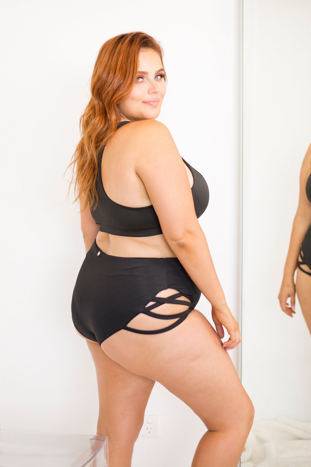 Cross Section Bottoms - Black