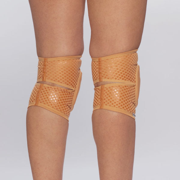 Grippy Knee Pads - Nude Caramel